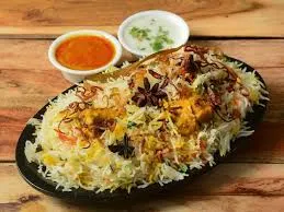Hyderabadi Dum Biryani With Raita